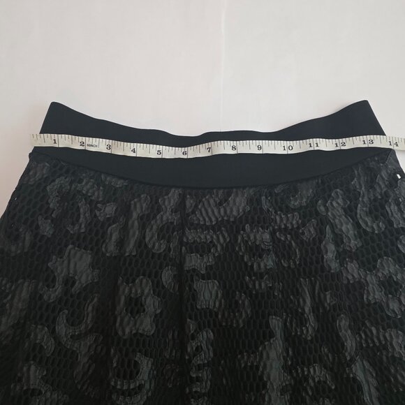 Express Lace Box Pleated Mini Skirt - Picture 9 of 10